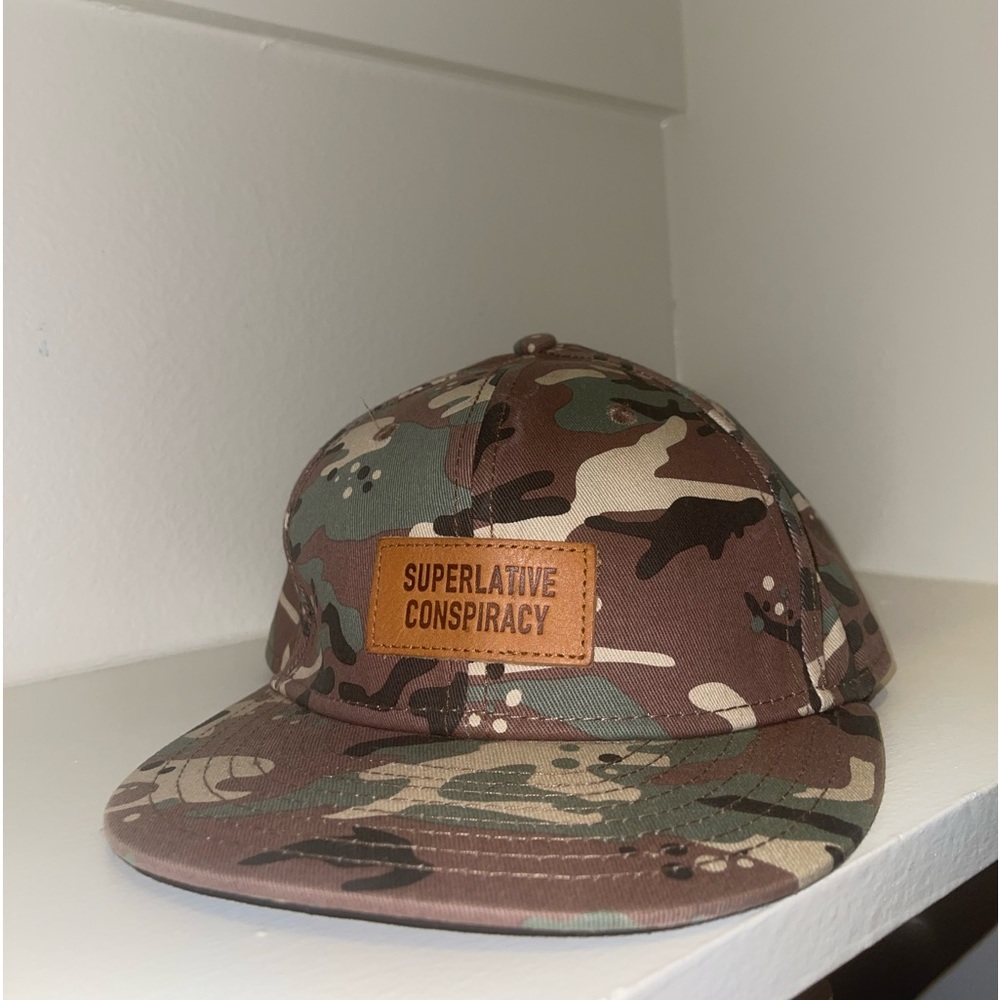 Superlative Conspiracy Camouflage Snap Back